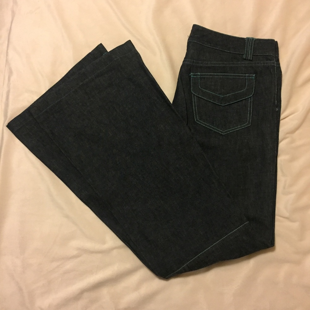 alice + olivia NWOT Dark Wash Bell Bottom Jeans